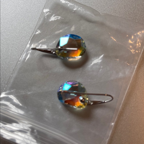 Genuine Swarovski Galet Pierced Earrings Rhodium Plated - Picture 11 of 16